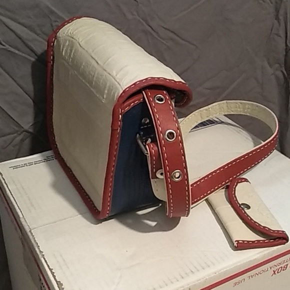 Small saddle with matching coin pouch - Picture 4 of 4